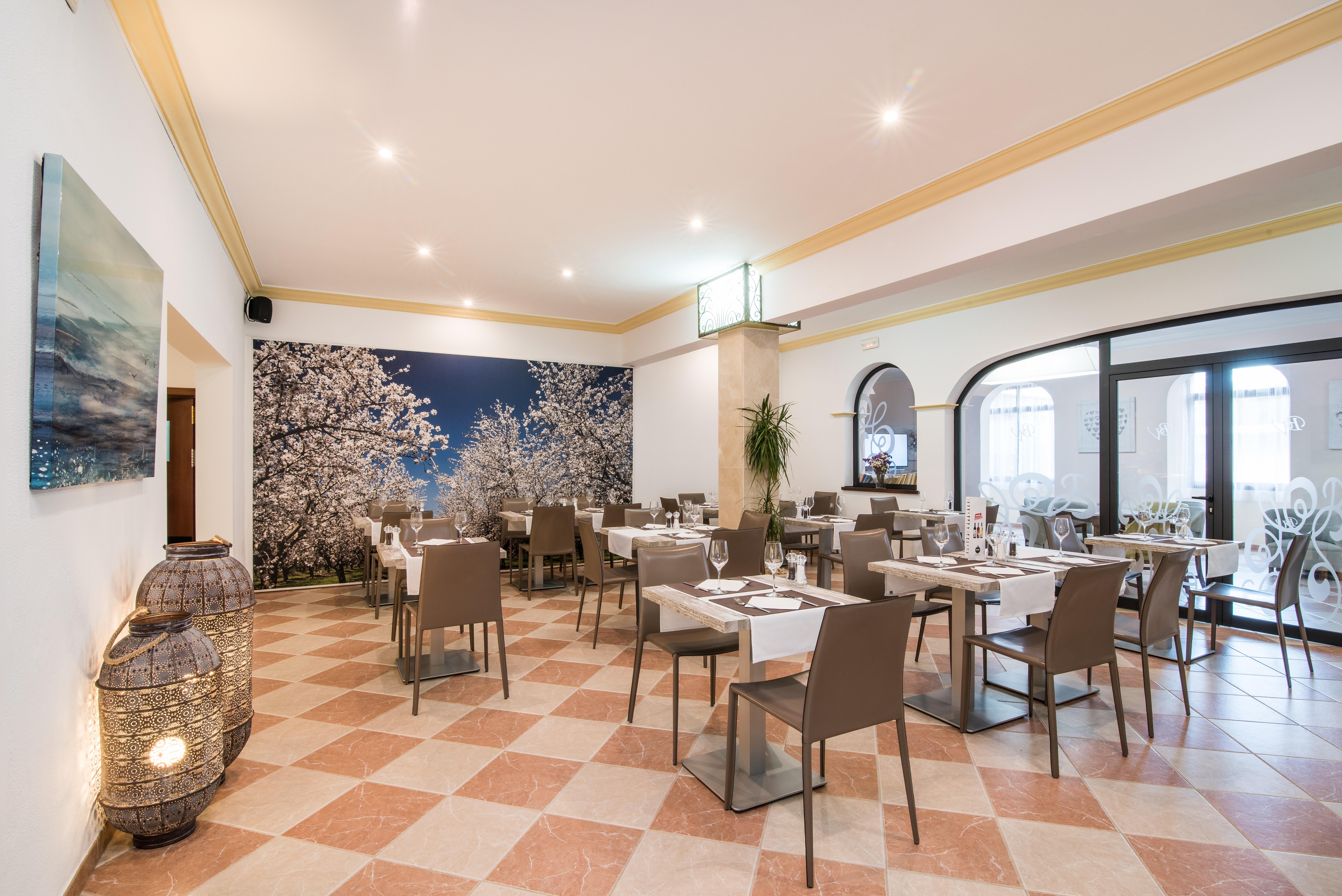 Hotel Baviera كالا راتخاذا المظهر الخارجي الصورة