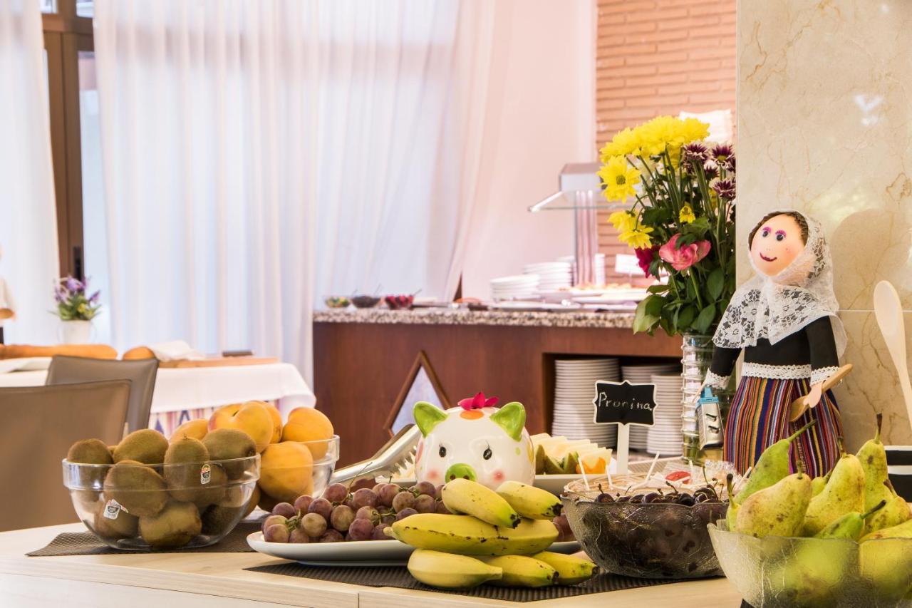 Hotel Baviera كالا راتخاذا المظهر الخارجي الصورة