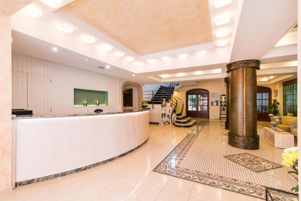 Hotel Baviera كالا راتخاذا المظهر الخارجي الصورة