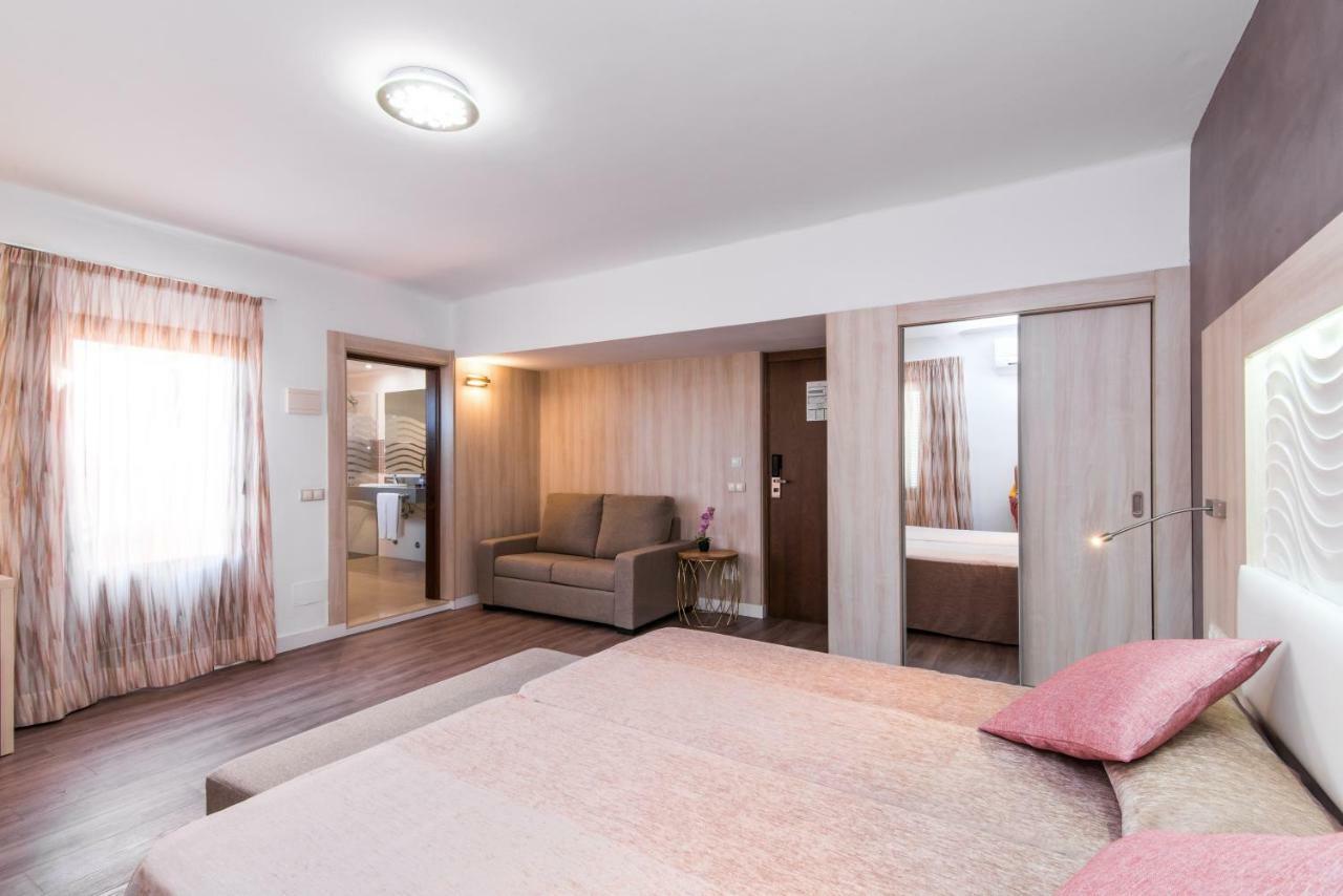 Hotel Baviera كالا راتخاذا المظهر الخارجي الصورة