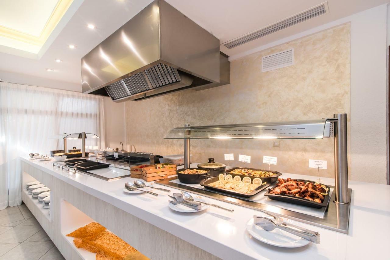 Hotel Baviera كالا راتخاذا المظهر الخارجي الصورة